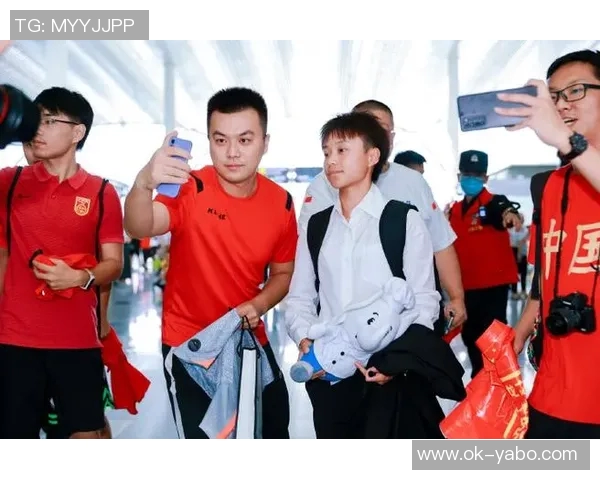 湖人队官推分享客场出发照片即将前往明尼苏达和孟菲斯挑战