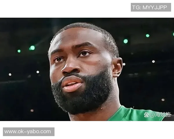 杰伦布朗状态低迷25投仅11中三分球全失仅得26分球队表现堪忧